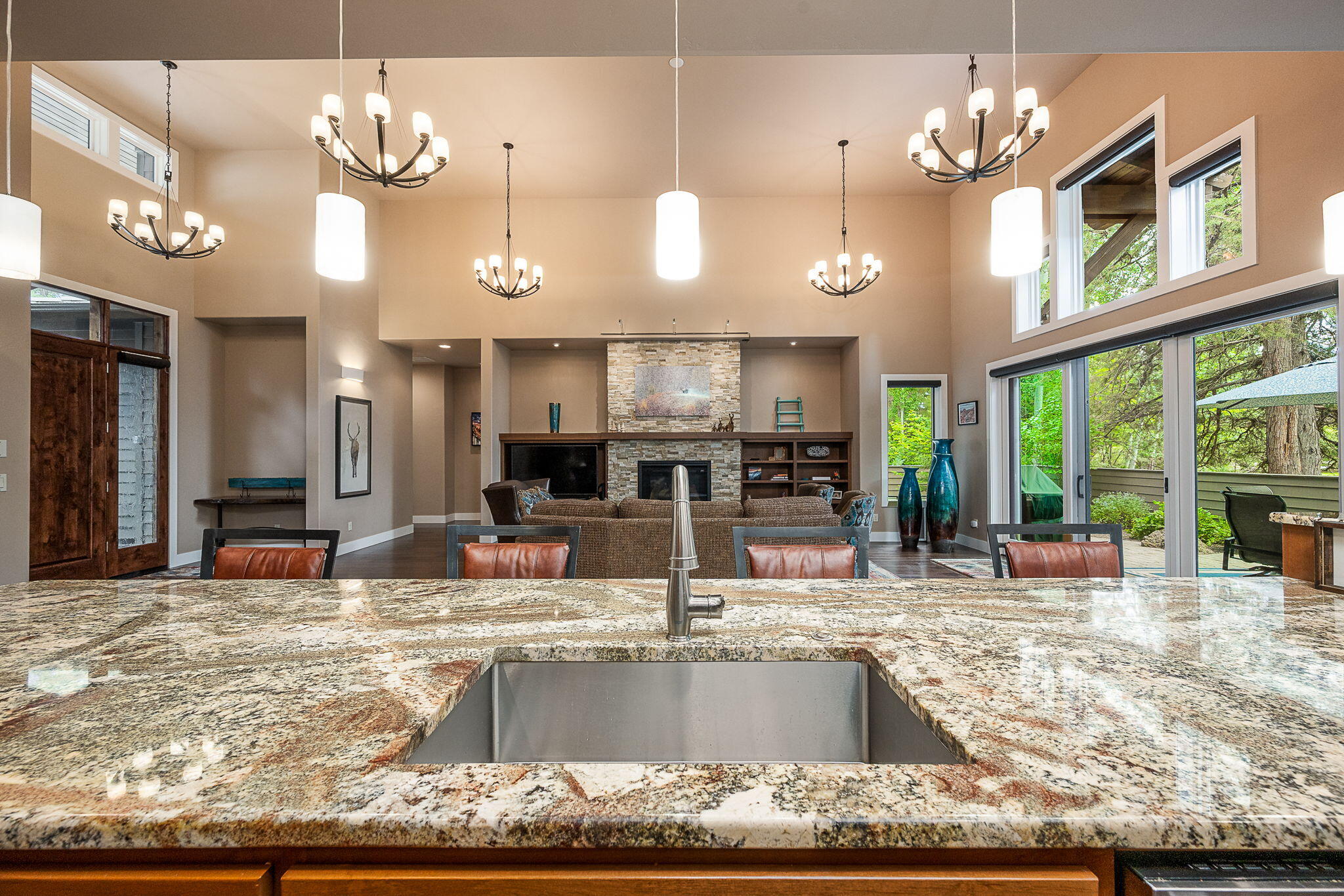 Broken Top - Residential