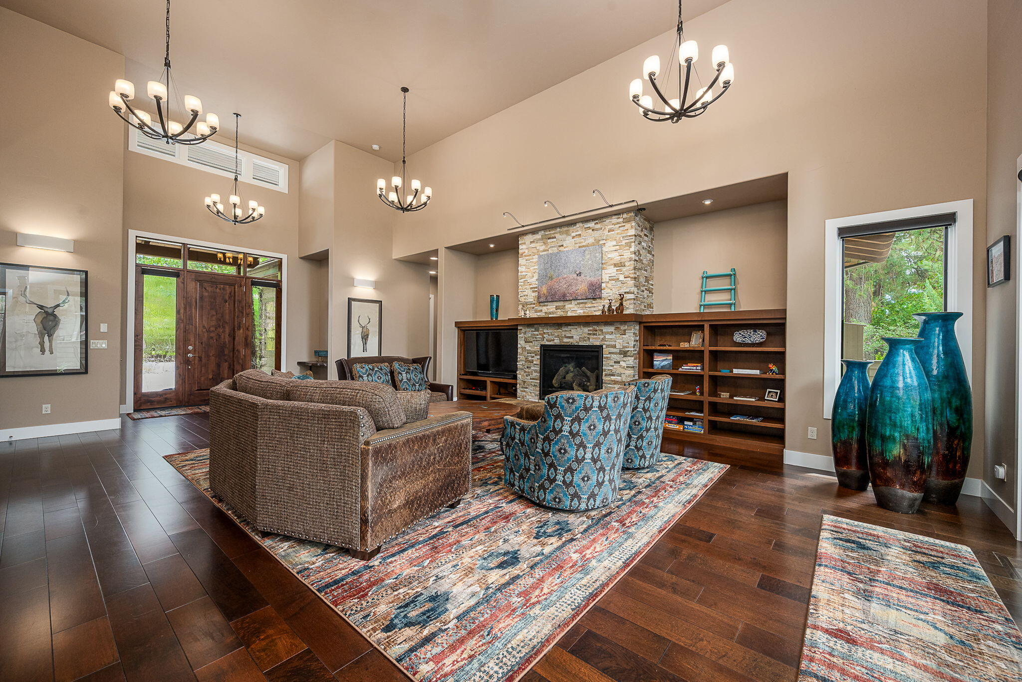 Broken Top - Residential