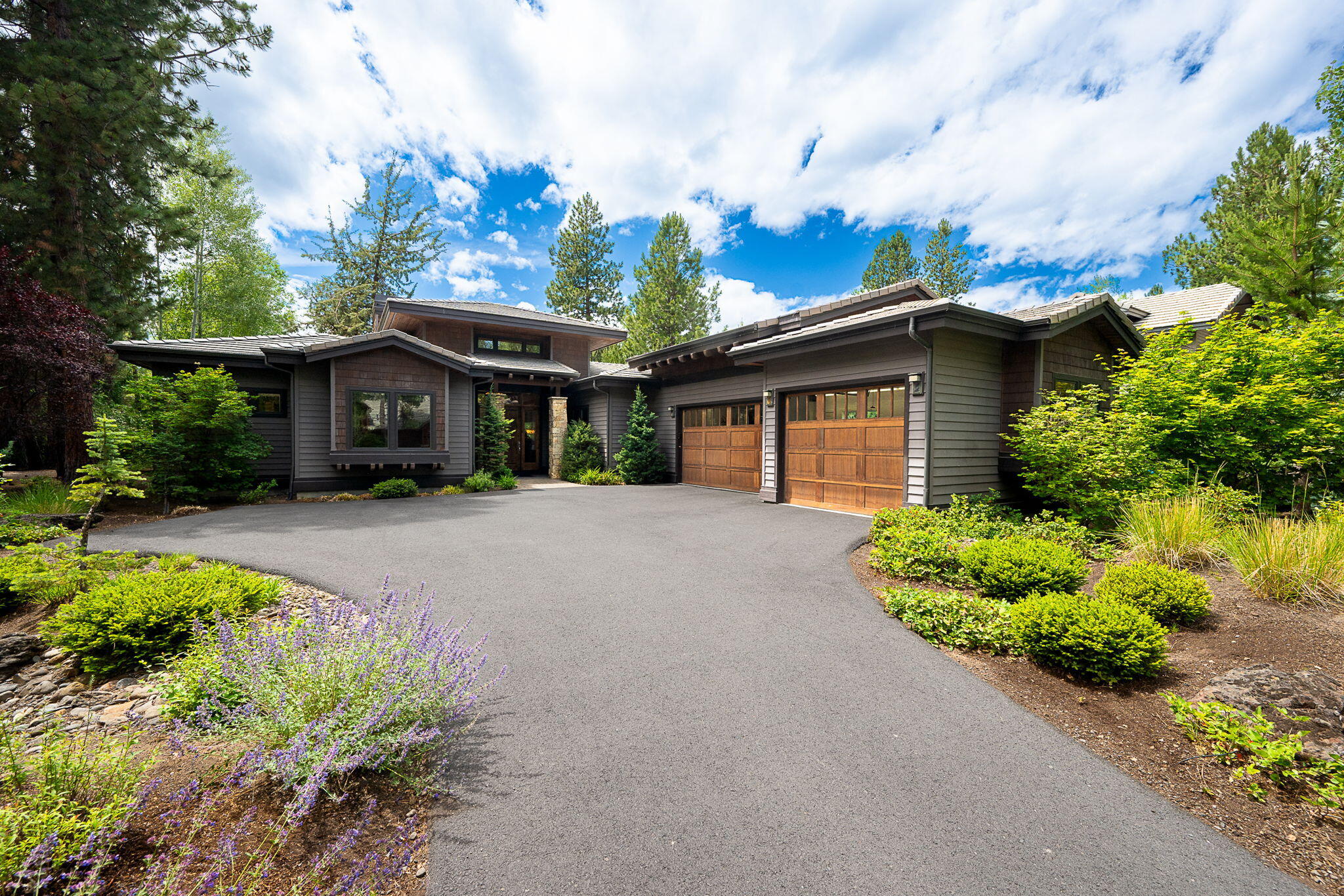 Broken Top - Residential