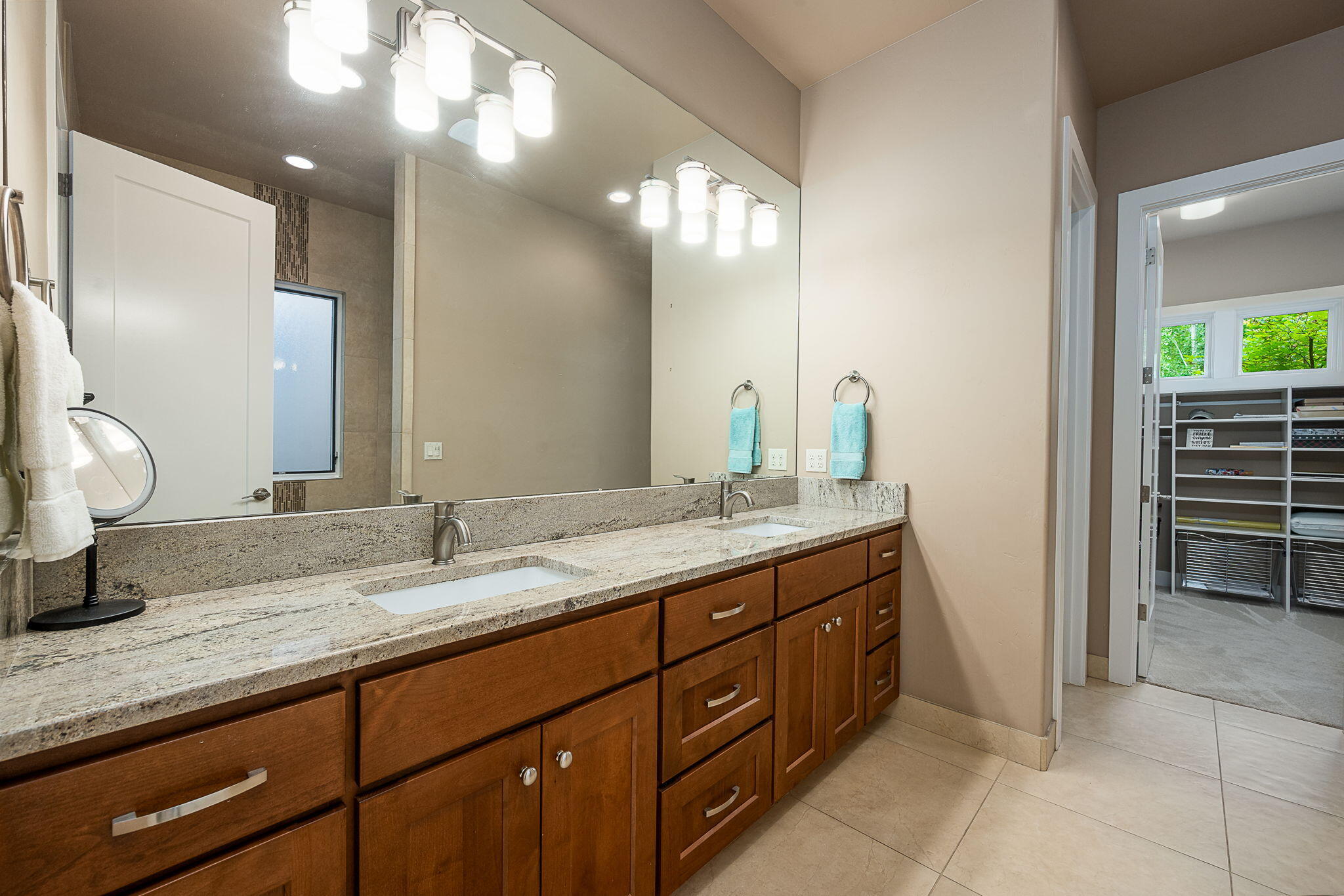 Broken Top - Residential