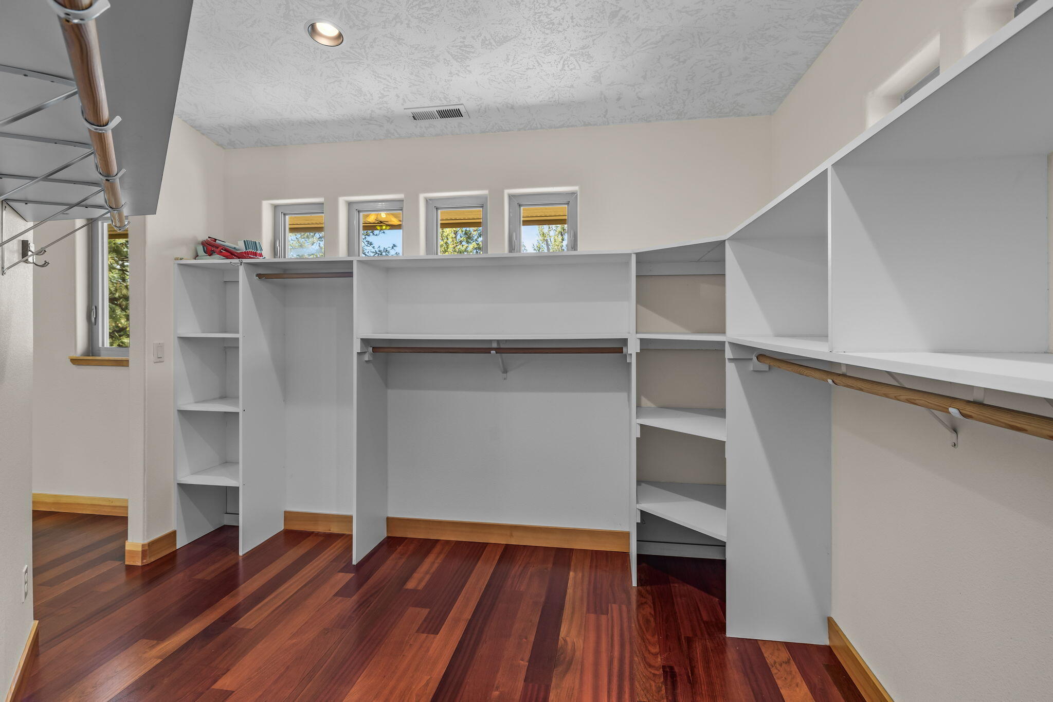 Valhalla Heights - Residential