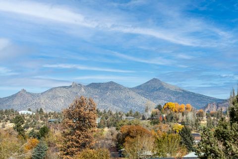 Tiny photo for 6691 NW 17th Street, Terrebonne, OR 97760 (MLS # 220211927)