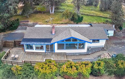 Tiny photo for 6691 NW 17th Street, Terrebonne, OR 97760 (MLS # 220211927)