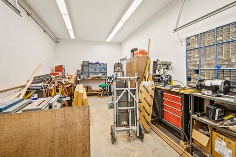 Tiny photo for 6691 NW 17th Street, Terrebonne, OR 97760 (MLS # 220211927)