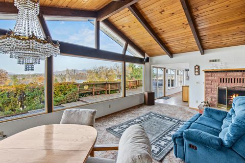 Tiny photo for 6691 NW 17th Street, Terrebonne, OR 97760 (MLS # 220211927)