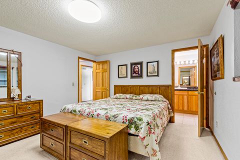 Tiny photo for 6691 NW 17th Street, Terrebonne, OR 97760 (MLS # 220211927)