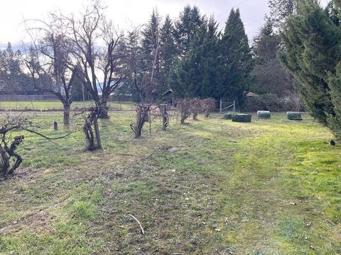 Tiny photo for 427 Lofland Lane, Williams, OR 97544 (MLS # 220214070)