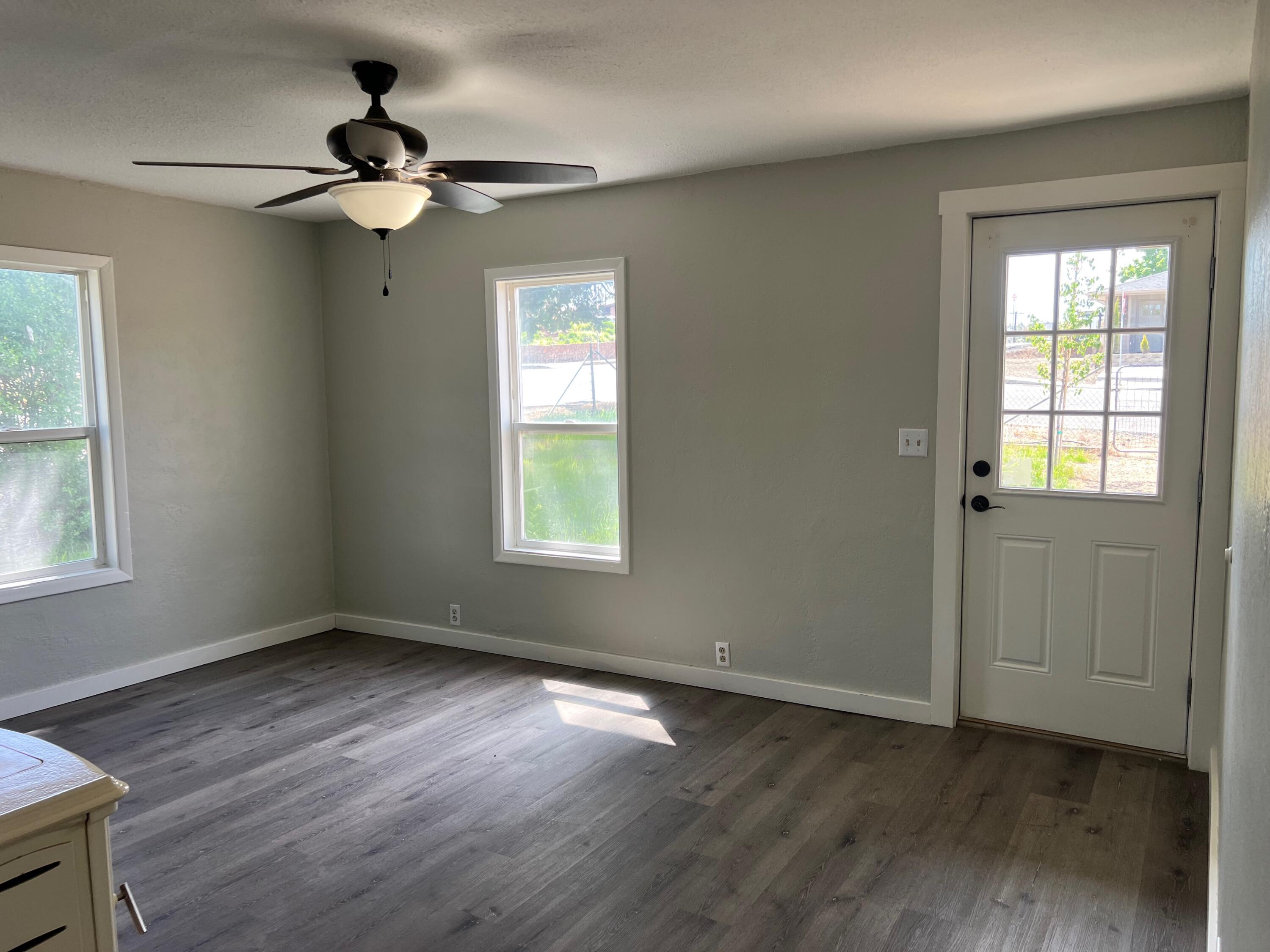 Railroad - Residential