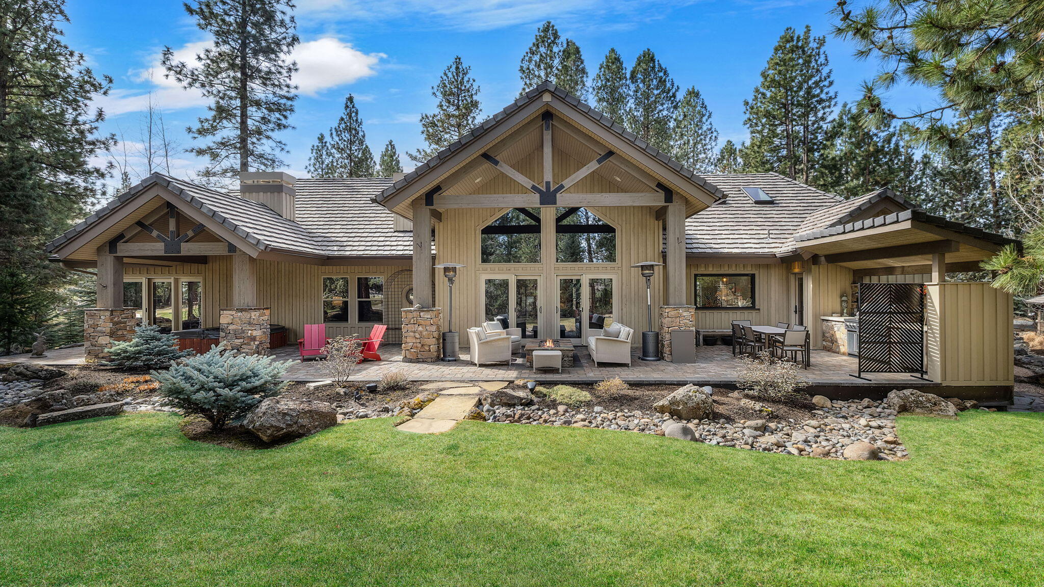 61727 Tam McArthur Loop