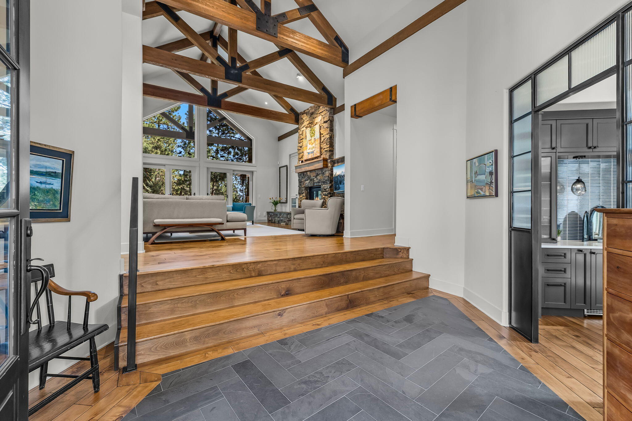 61727 Tam McArthur Loop