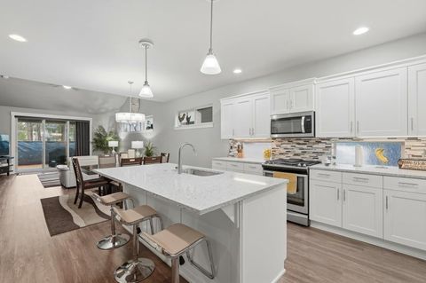 Tiny photo for 16501 Charlotte Day Drive, La Pine, OR 97739 (MLS # 220217257)