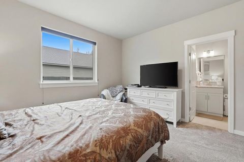 Tiny photo for 16501 Charlotte Day Drive, La Pine, OR 97739 (MLS # 220217257)