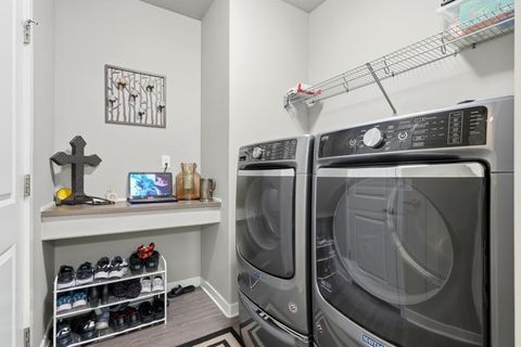 Tiny photo for 16501 Charlotte Day Drive, La Pine, OR 97739 (MLS # 220217257)