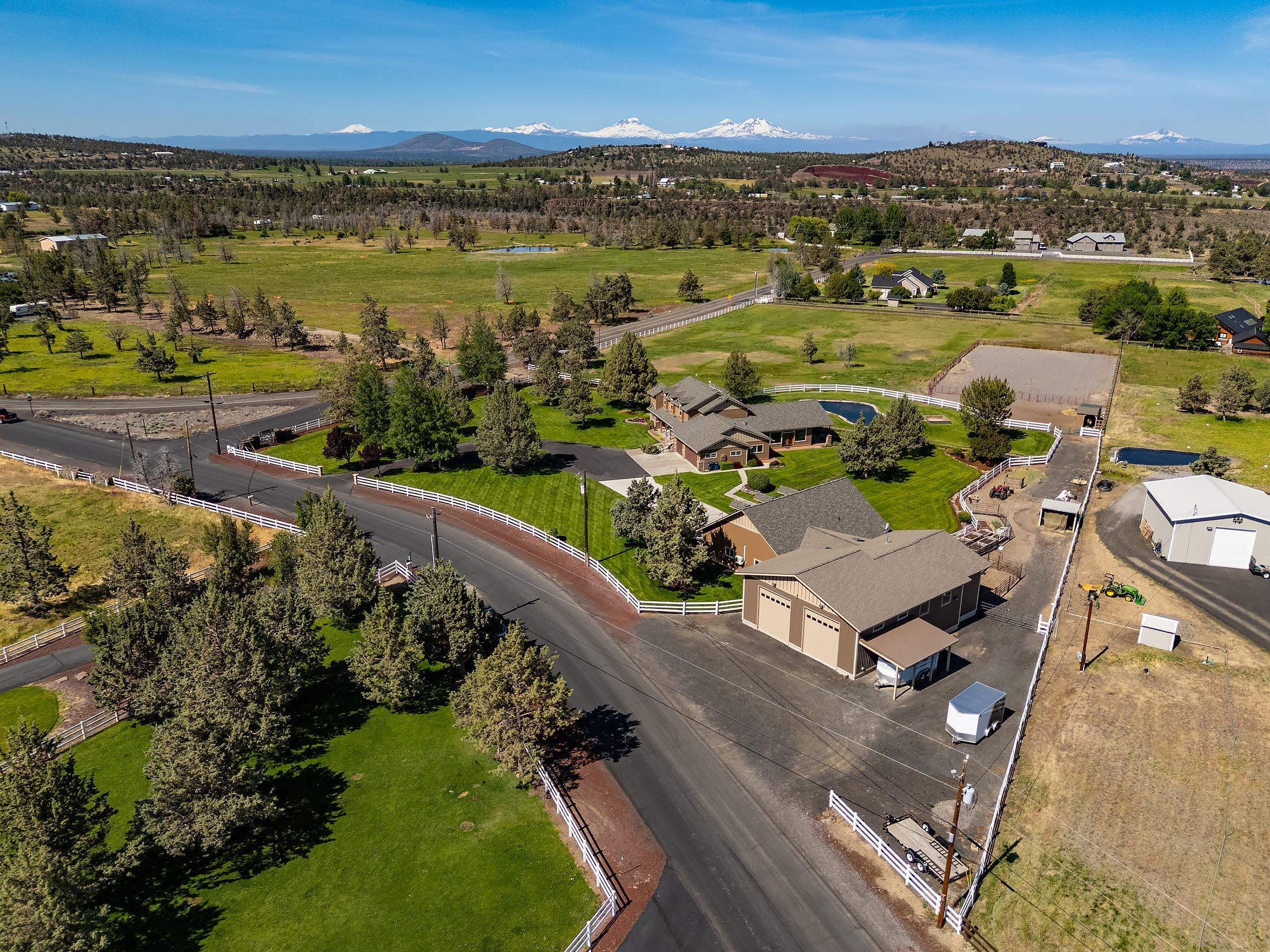 6419 NE Juniper Ridge Road