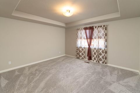 Tiny photo for 3035 NW Cedar Avenue, Redmond, OR 97756 (MLS # 220220755)