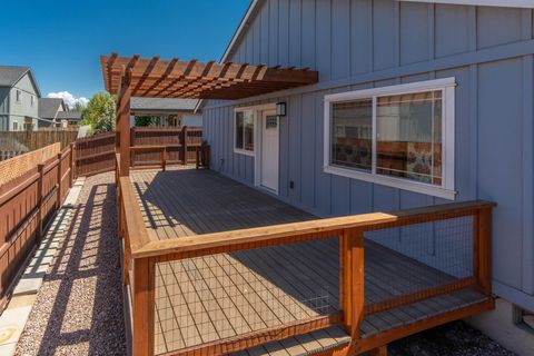 Tiny photo for 3035 NW Cedar Avenue, Redmond, OR 97756 (MLS # 220220755)