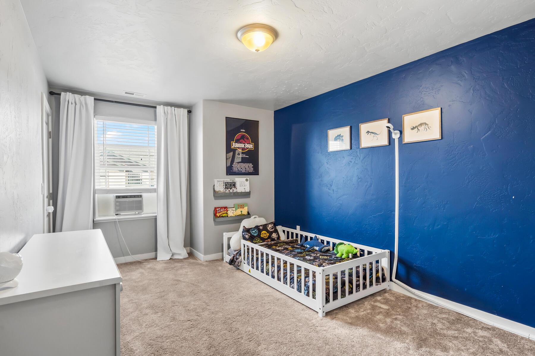 Ni Lah Sha Village - Residential