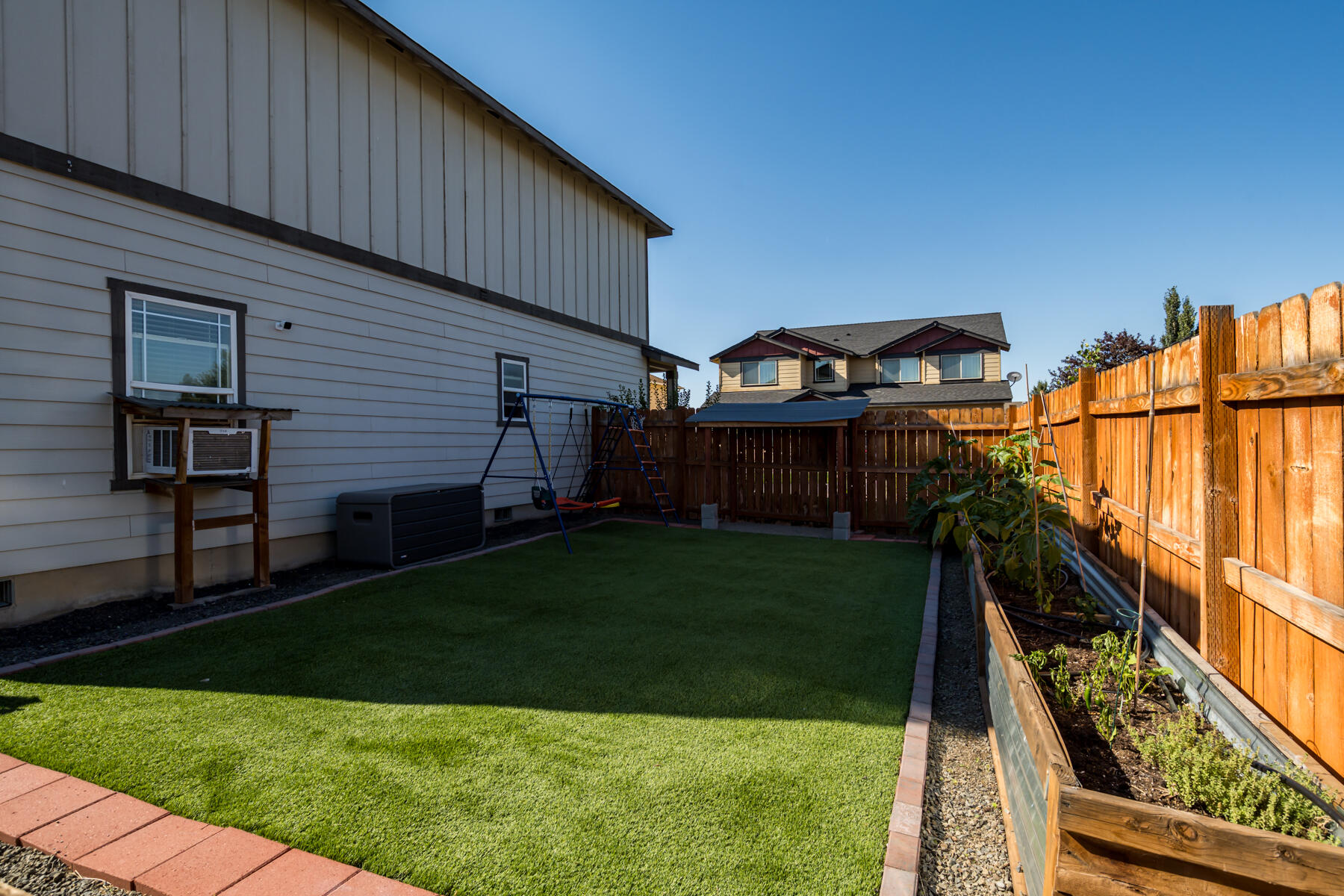 Ni Lah Sha Village - Residential