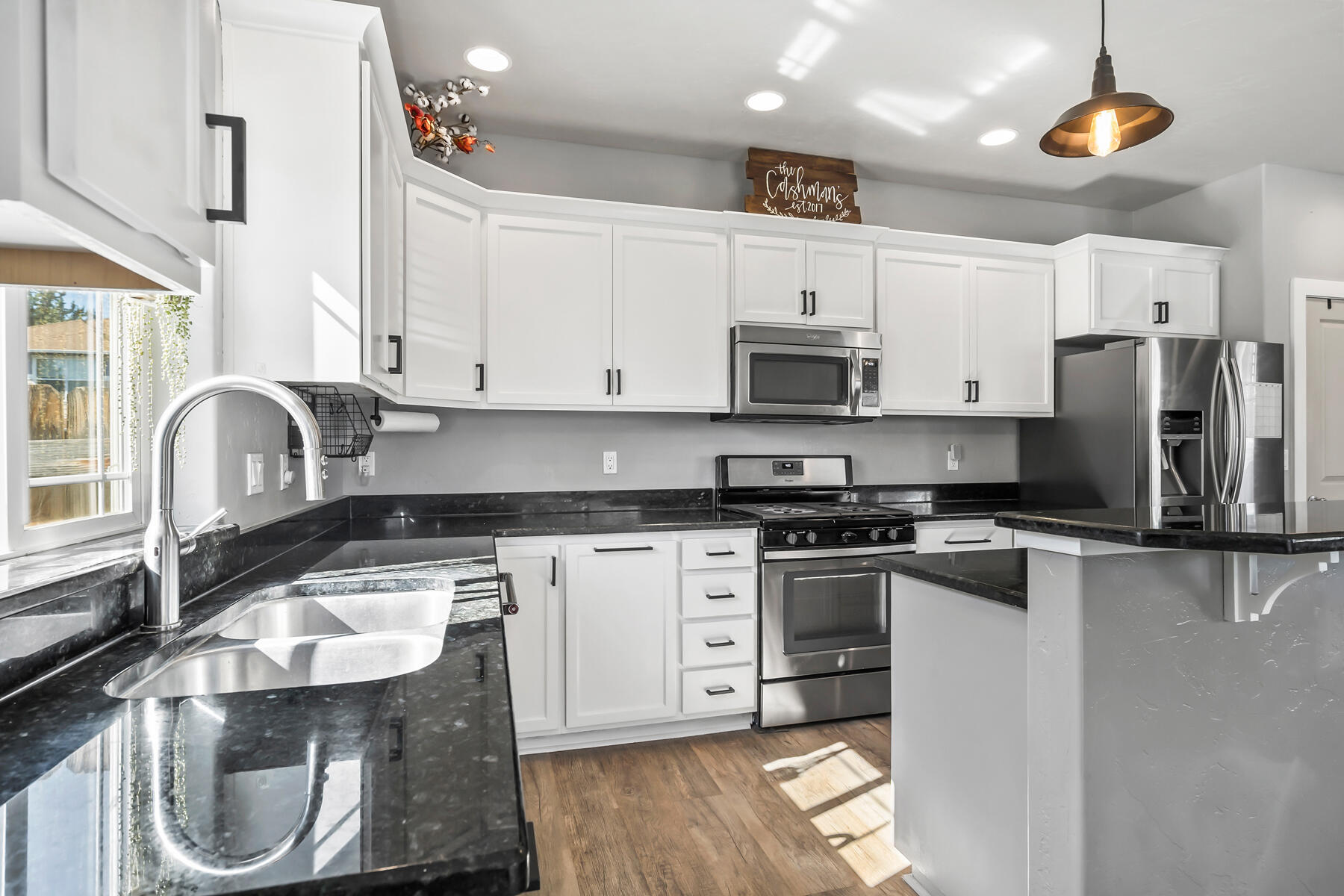 Ni Lah Sha Village - Residential