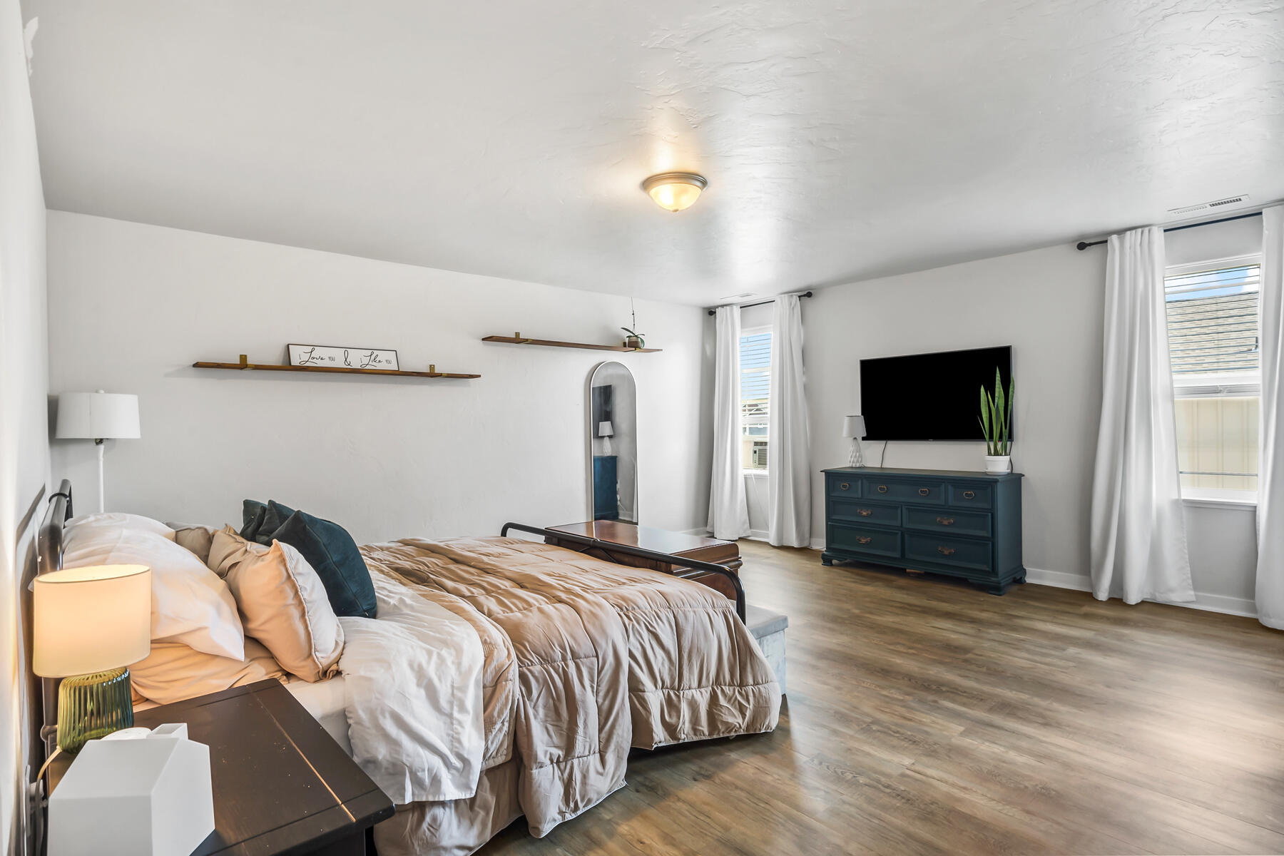 Ni Lah Sha Village - Residential