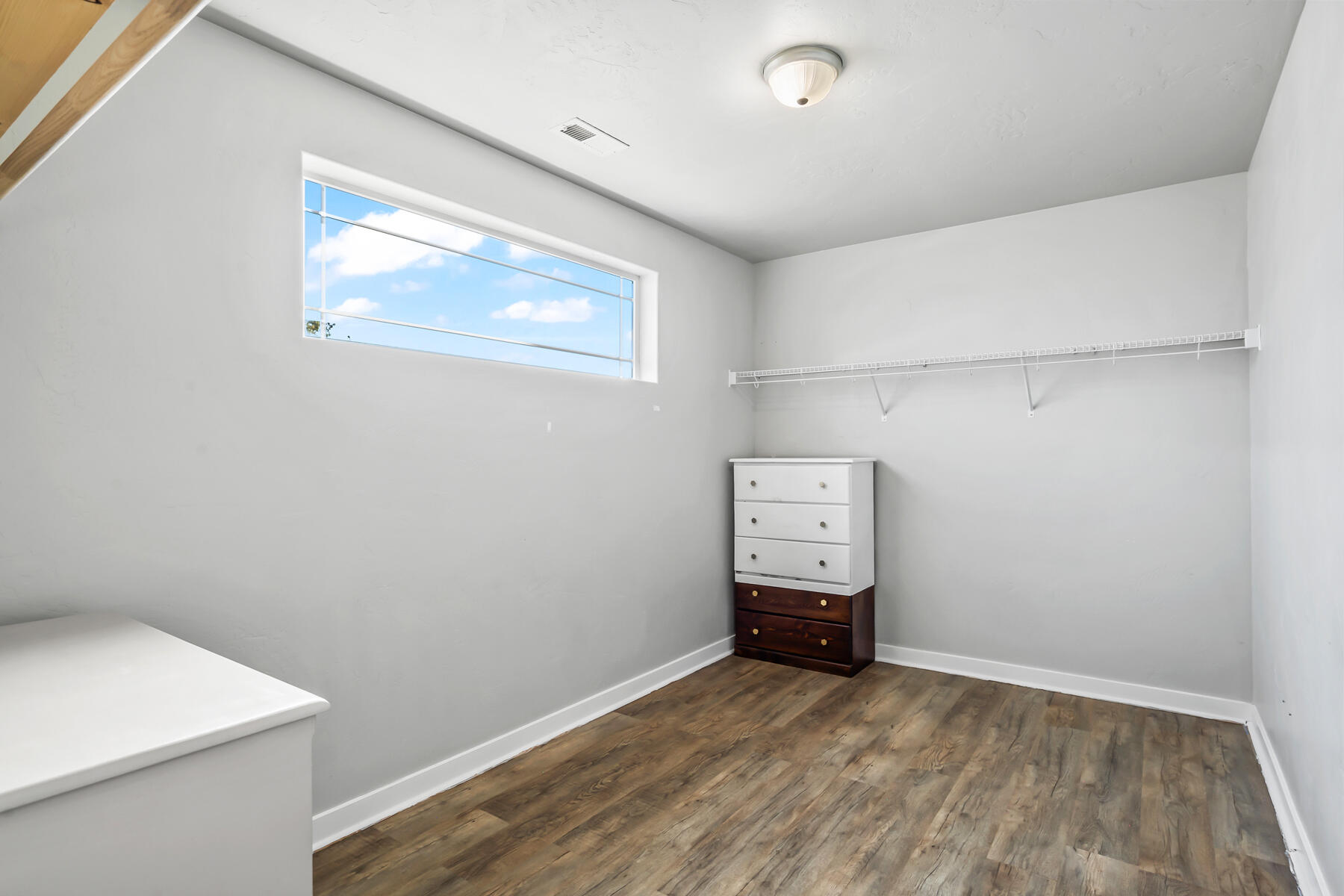 Ni Lah Sha Village - Residential