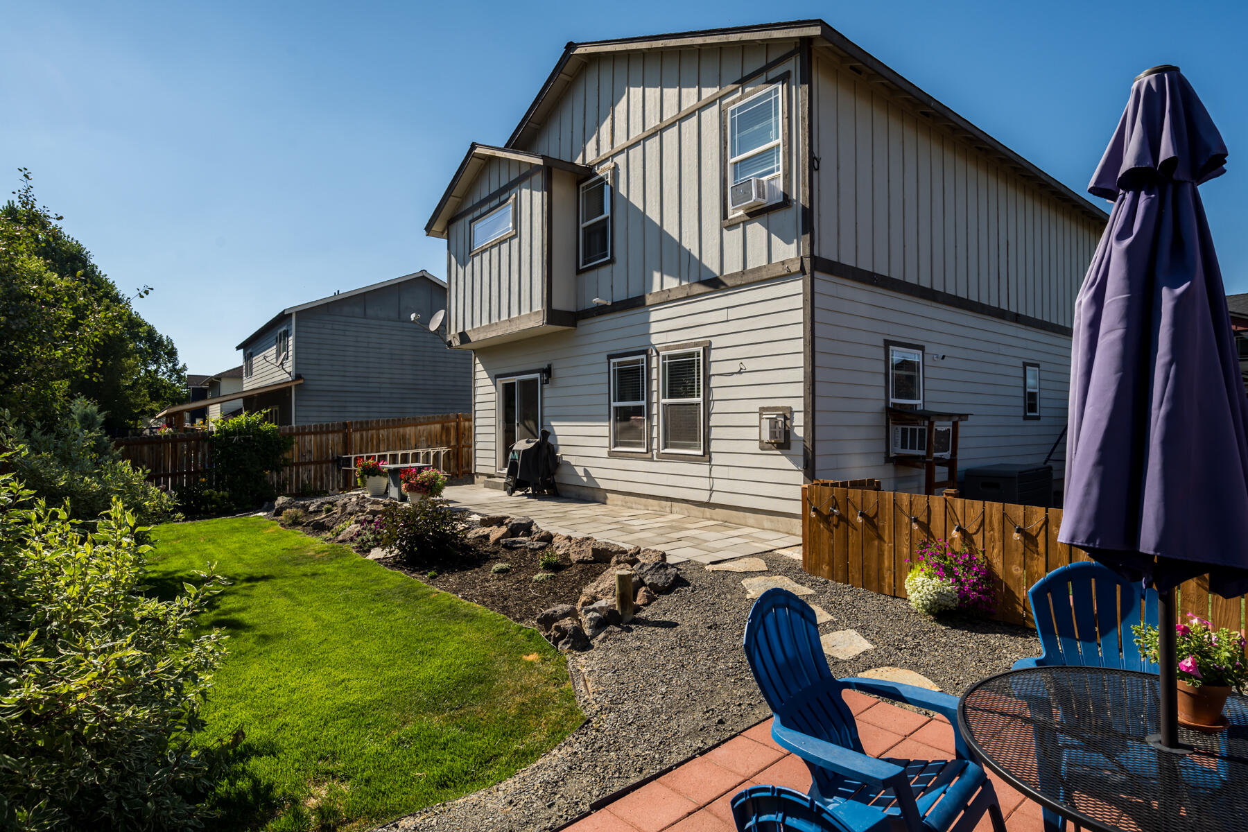 Ni Lah Sha Village - Residential