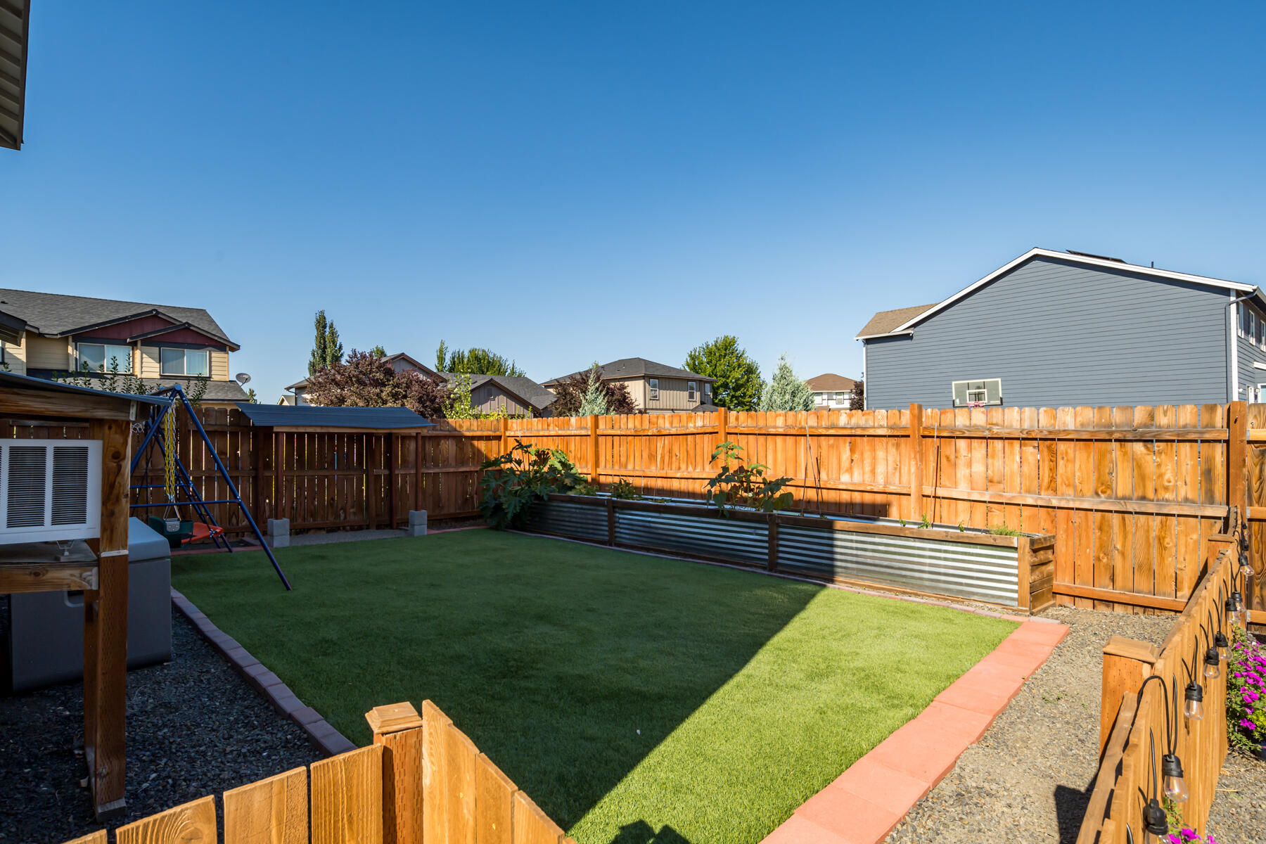 Ni Lah Sha Village - Residential