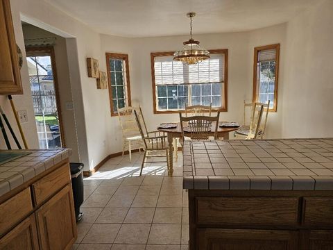 Tiny photo for 3919 Monrovia Way, Klamath Falls, OR 97603 (MLS # 220210972)