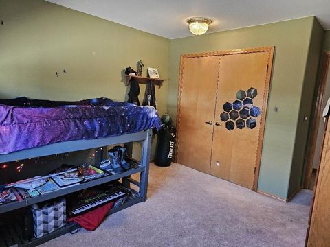 Tiny photo for 3919 Monrovia Way, Klamath Falls, OR 97603 (MLS # 220210972)