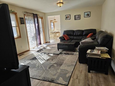 Tiny photo for 3919 Monrovia Way, Klamath Falls, OR 97603 (MLS # 220210972)