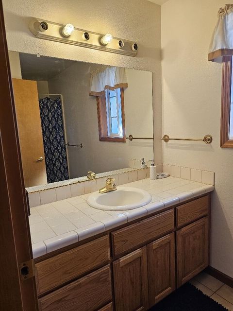 Tiny photo for 3919 Monrovia Way, Klamath Falls, OR 97603 (MLS # 220210972)