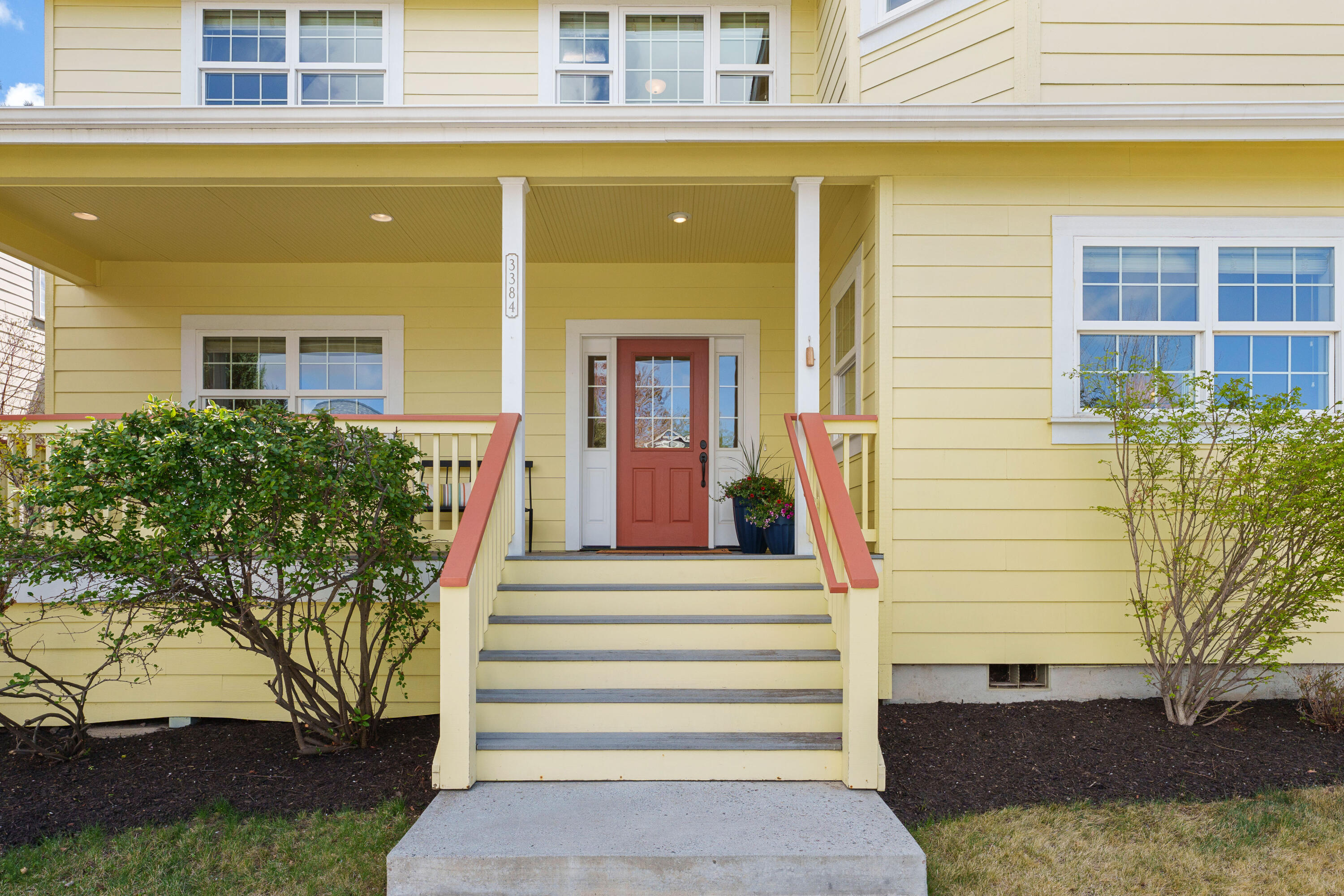 3384 NE Wild Rivers Loop