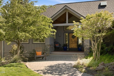 Tiny photo for 1187 NW Promontory Drive, Bend, OR 97703 (MLS # 220227005)