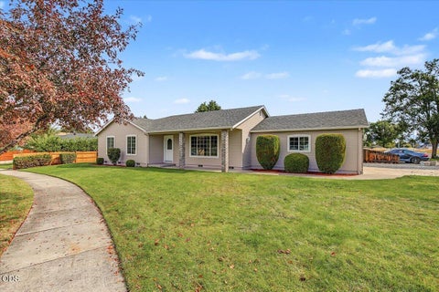 Photo of 1911 Layla Drive, Medford, OR 97501 (MLS # 220228899)