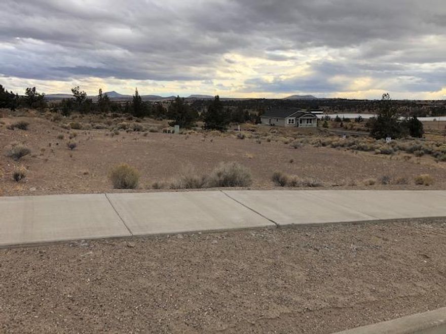 Now is the perfect time to build the home of your dreams! The Yarrow development offers beautiful mountain views, neighborhood park, paths, all within close proximity to Madras Aquatic Center, Central Oregon Community College, medical facilities, and shopping. Perfect setting and an affordable price to build your dream home!
