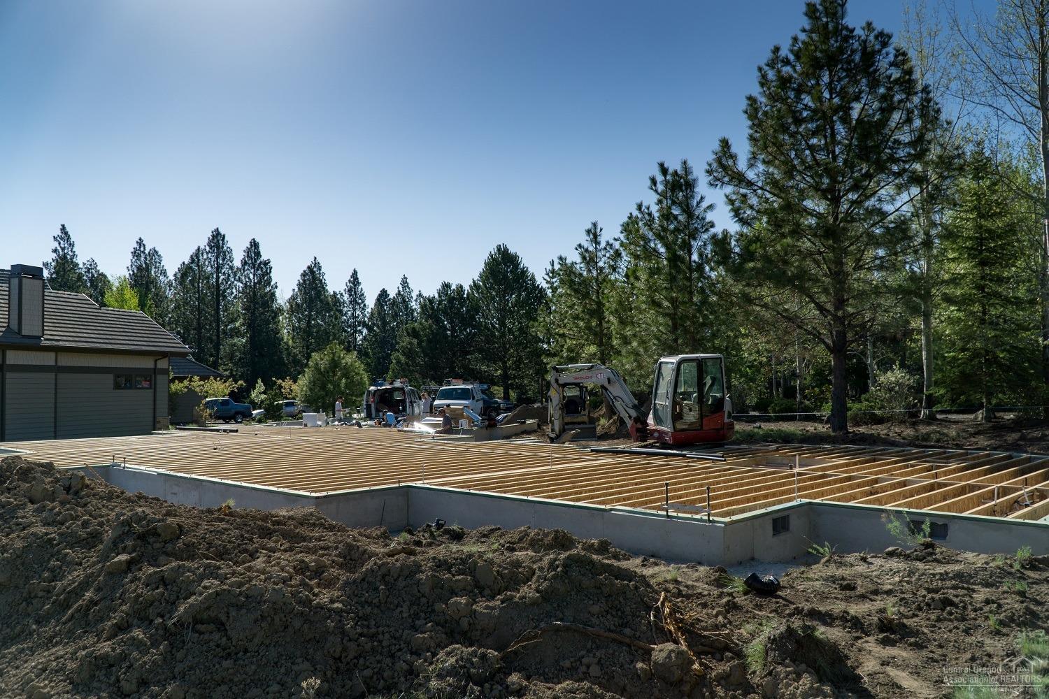 Broken Top - Residential