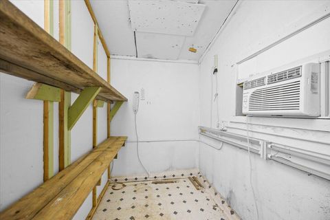 Tiny photo for 5201 Lake Shore Drive, Selma, OR 97538 (MLS # 220212398)