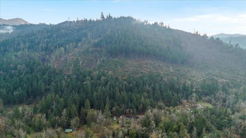 Tiny photo for 5201 Lake Shore Drive, Selma, OR 97538 (MLS # 220212398)