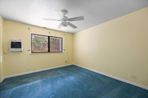 Tiny photo for 5201 Lake Shore Drive, Selma, OR 97538 (MLS # 220212398)