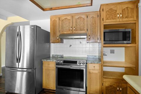 Tiny photo for 5201 Lake Shore Drive, Selma, OR 97538 (MLS # 220212398)