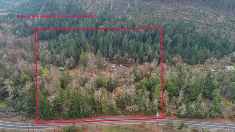 Tiny photo for 5201 Lake Shore Drive, Selma, OR 97538 (MLS # 220212398)