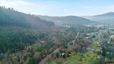 Tiny photo for 5201 Lake Shore Drive, Selma, OR 97538 (MLS # 220212398)