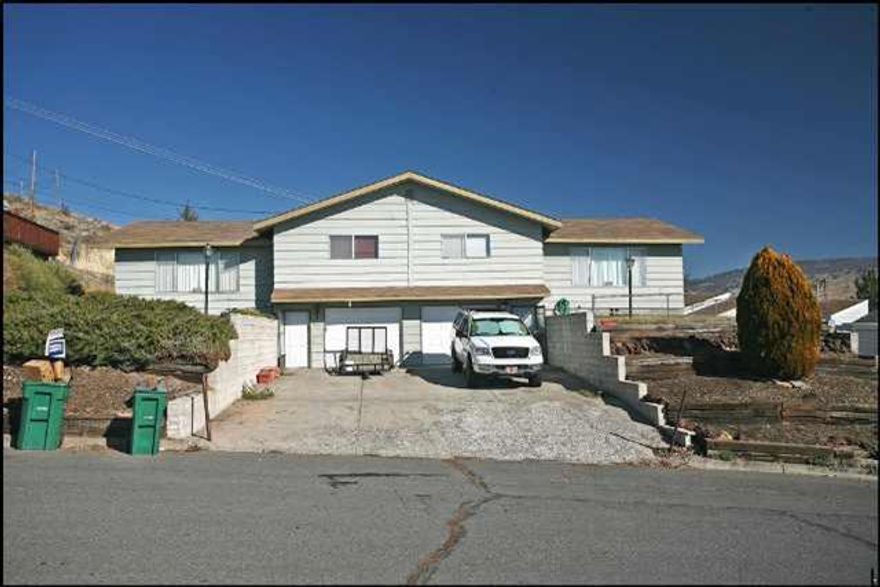 Well Kept Duplex Located In Prestigious Hot Springs And Roosevelt School District. Very Low Vacancy. Fenced Yard, Garage And Great View Of Klamath Basin. Listing Agent Is Related To Seller. Closing Date Must Be January 1, 2008 Or After.