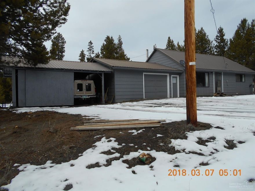 Here's the one you've been waiting for! Perfect for first time homebuyers. New paint throughout. New, beautiful flooring. Nice open floor plan that opens up to the vaulted living room. Hurry! This one won't last long!