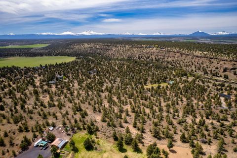 Tiny photo for 7170 NW River Springs Road, Redmond, OR 97756 (MLS # 220217630)