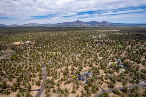 Tiny photo for 7170 NW River Springs Road, Redmond, OR 97756 (MLS # 220217630)