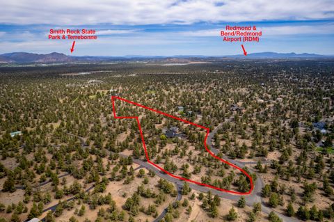 Tiny photo for 7170 NW River Springs Road, Redmond, OR 97756 (MLS # 220217630)