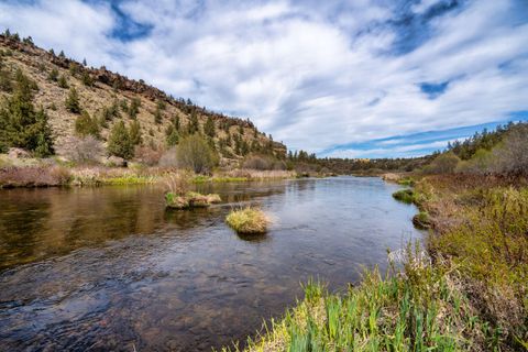 Tiny photo for 7170 NW River Springs Road, Redmond, OR 97756 (MLS # 220217630)