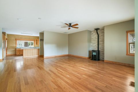 Tiny photo for 7170 NW River Springs Road, Redmond, OR 97756 (MLS # 220217630)