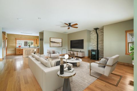 Tiny photo for 7170 NW River Springs Road, Redmond, OR 97756 (MLS # 220217630)